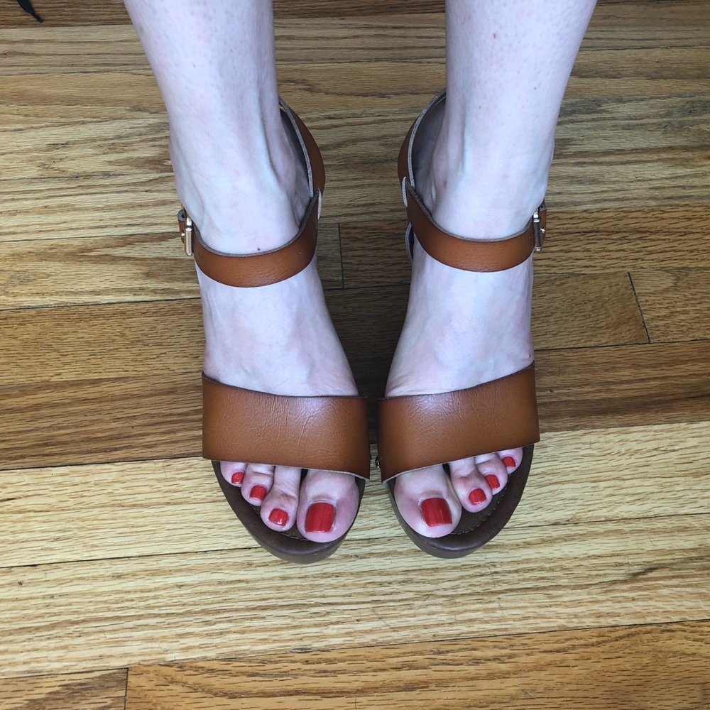 Leather, wood, chunk heel